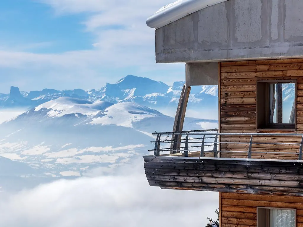 Noemys Ecrin des Neiges Aparthotel Chamrousse 3*,