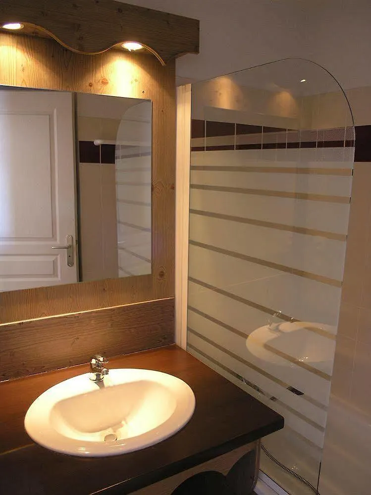 ***  Noemys Ecrin des Neiges Aparthotel Chamrousse Frankrijk