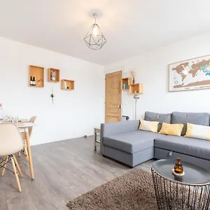 Centre - Beautiful Bright&cozy T2! 3pers Appartement