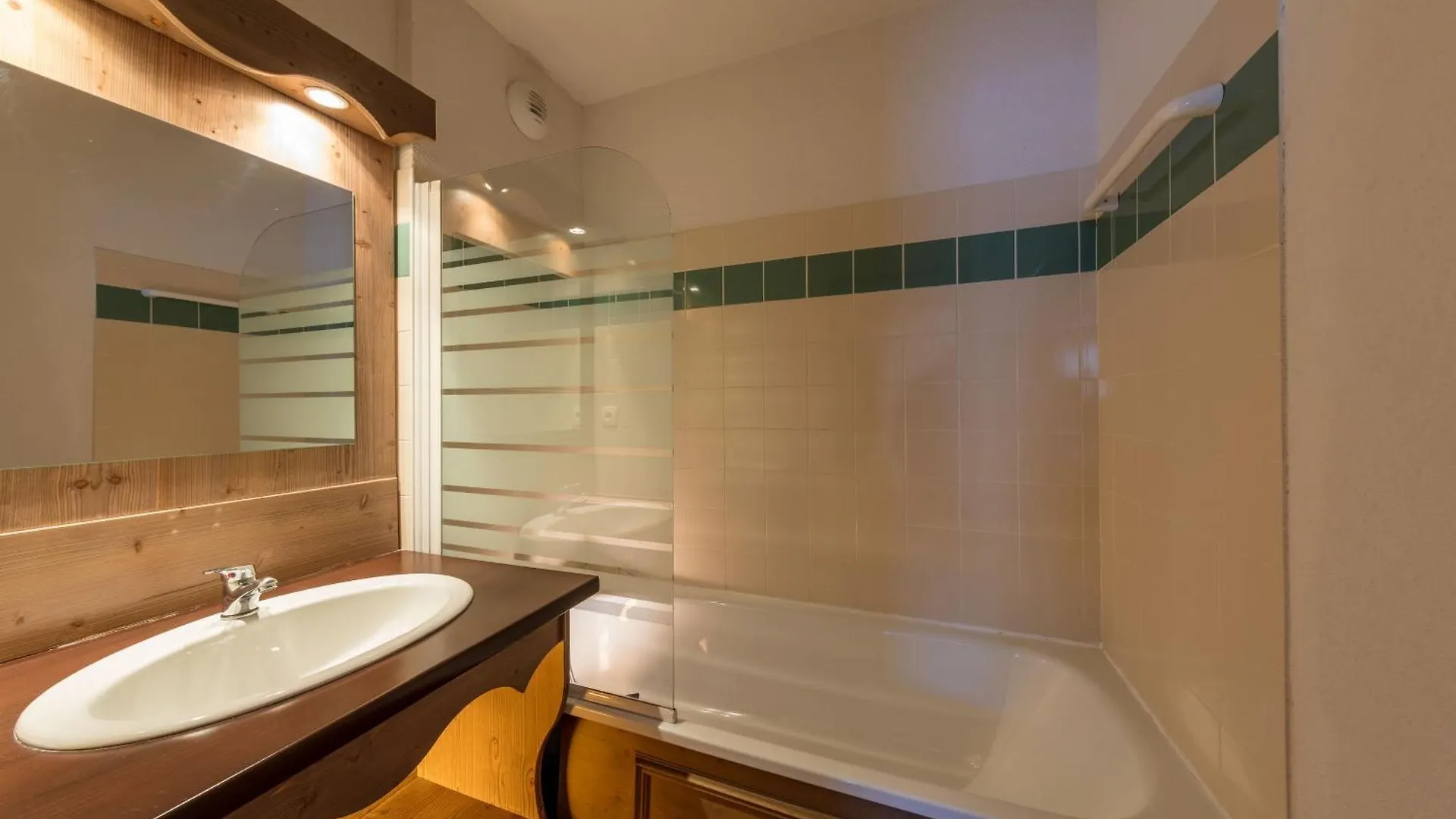 Ecrin Des Neiges Lejlighedshotel Chamrousse